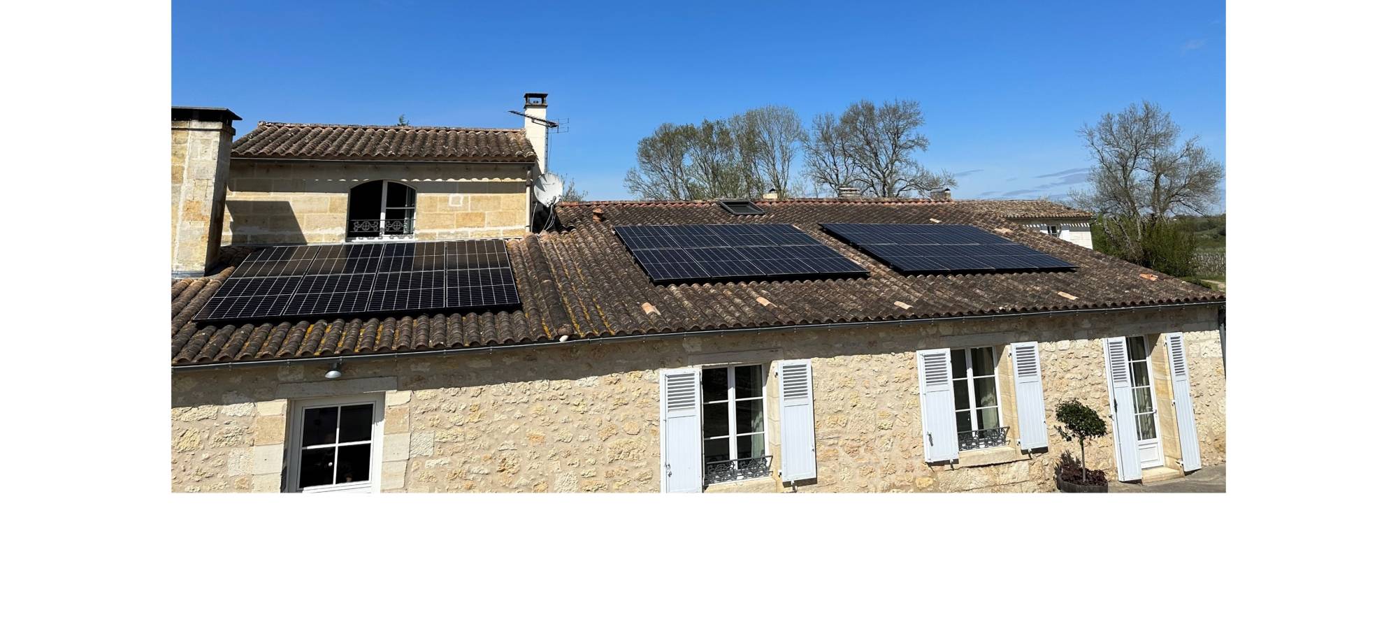 guide-panneaux-photovoltaiques-dordogne-1 Installation de panneaux photovoltaïques en Dordogne : guide complet