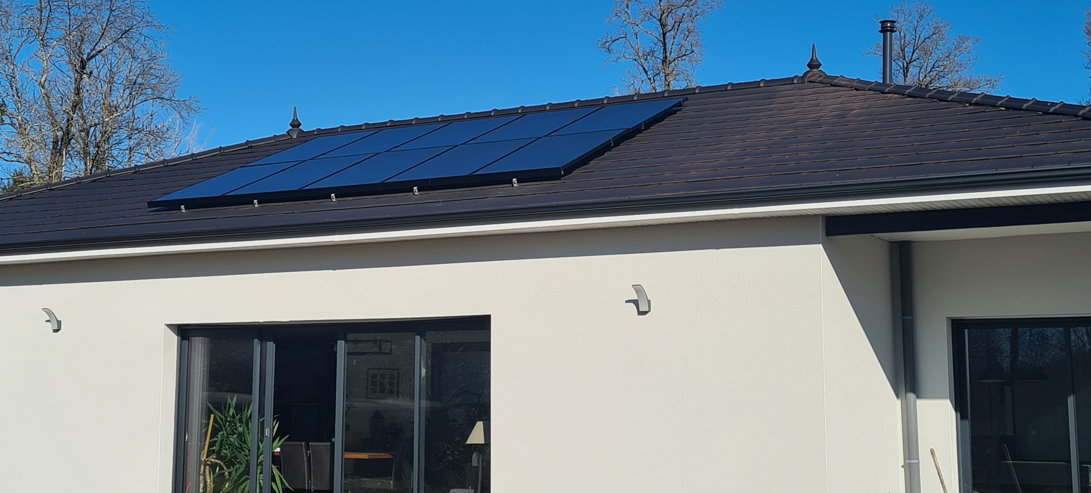 guide-photovoltaique-10-kw-1 Installation photovoltaïque 10 kW : guide complet pour débuter