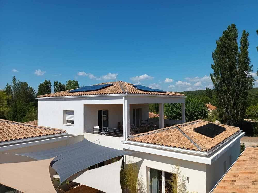 découvrez notre guide complet sur l'installation de panneaux photovoltaïques de 9 kwc dans les bouches-du-rhône. obtenez des conseils pratiques, des informations sur les aides financières, et des astuces pour optimiser votre consommation énergétique tout en respectant l'environnement.