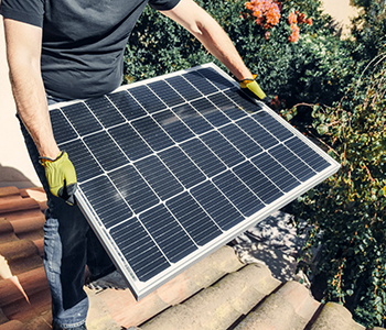 installation-panneaux-photovoltaiques-narbonne-2 Guide complet pour l'installation de panneaux photovoltaïques à Narbonne