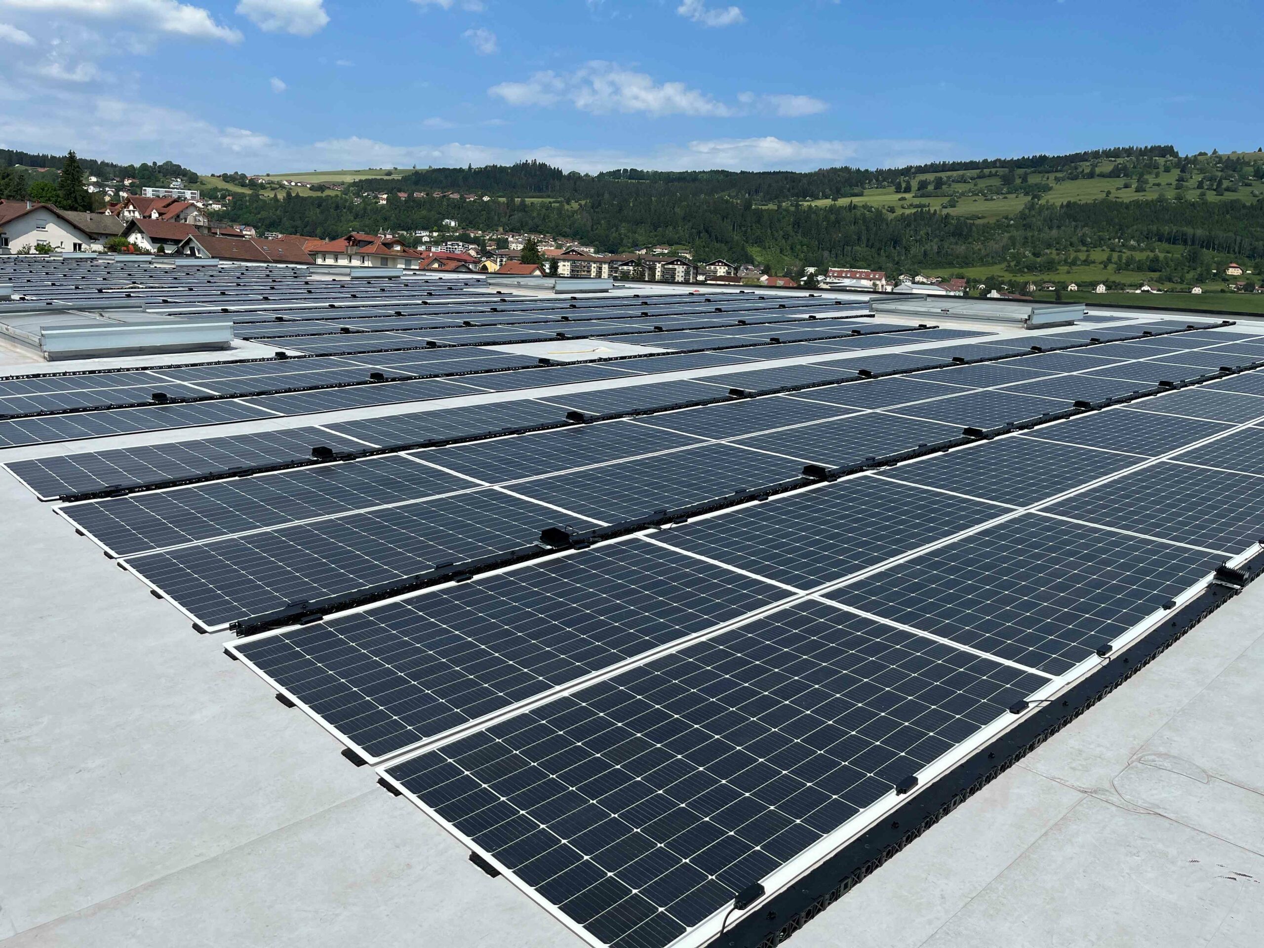 découvrez notre service d'installation photovoltaïque pour transformer votre énergie solaire en électricité propre et durable. profitez d'une solution écologique qui réduit vos factures et valorise votre patrimoine.