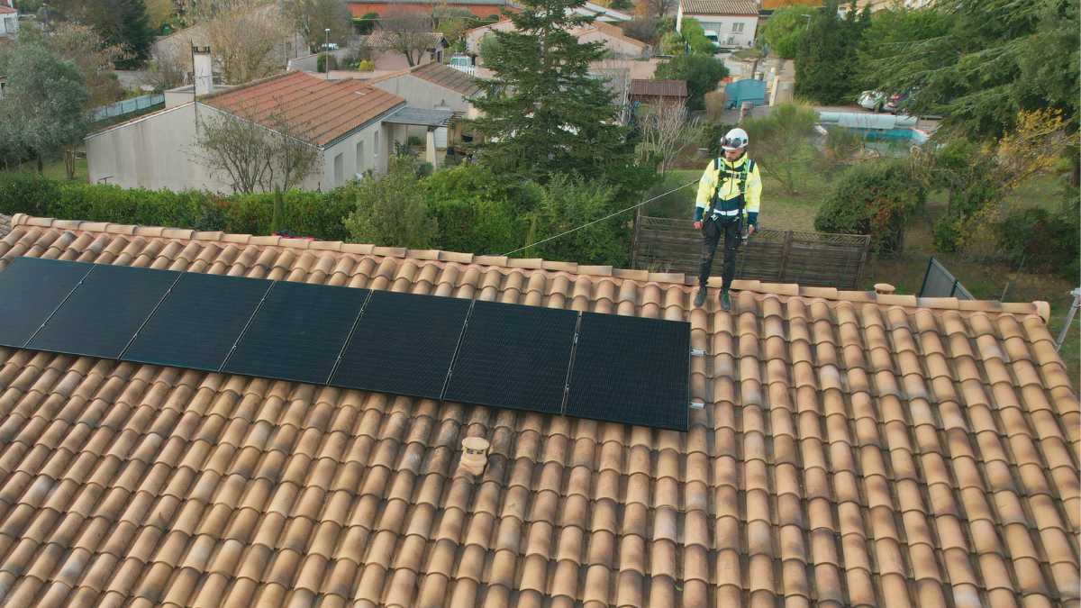 installation-photovoltaique-4500-kwh-1 Installation photovoltaïque : tout ce que vous devez savoir pour une production de 4500 kWh