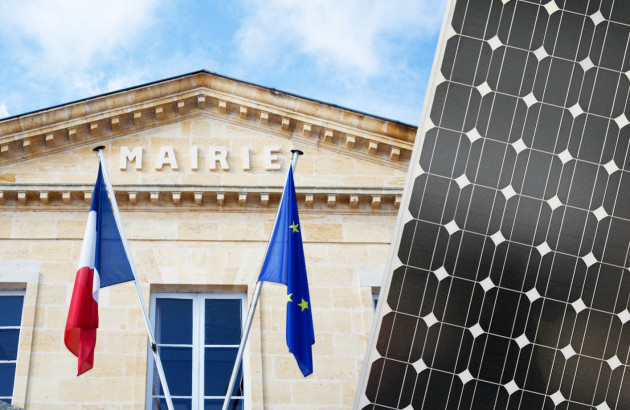découvrez notre service d'installation sécurisée de panneaux photovoltaïques, alliant expertise et sécurité pour une transition énergétique réussie. optez pour une solution durable et économique pour votre consommation d'énergie.