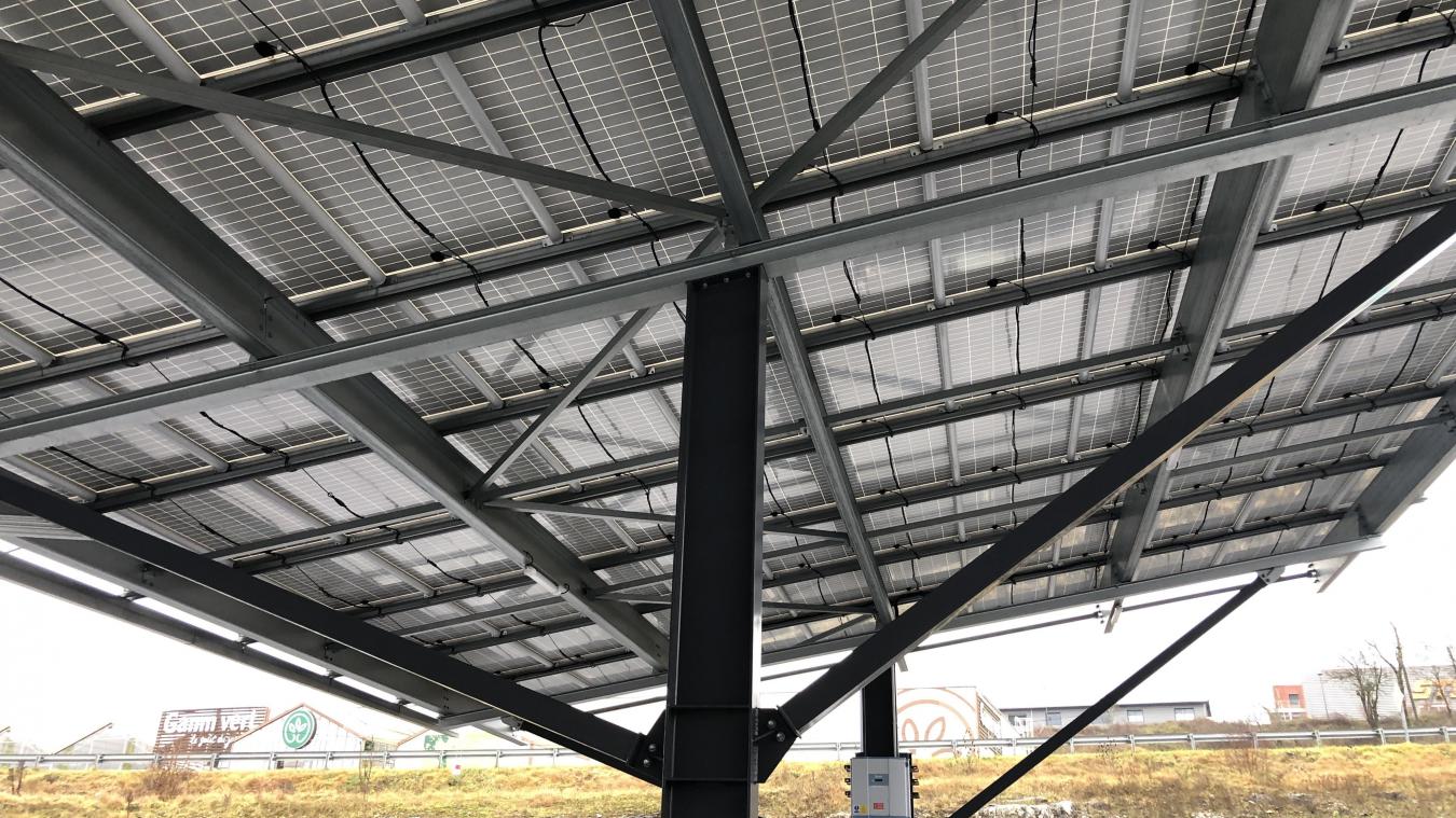 ombrieres-photovoltaiques-nimes-2 Installation d'ombrières photovoltaïques à Nîmes : avantages et étapes clés