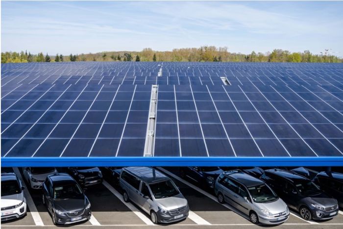 ombrieres-photovoltaiques-nimes-3 Installation d'ombrières photovoltaïques à Nîmes : avantages et étapes clés