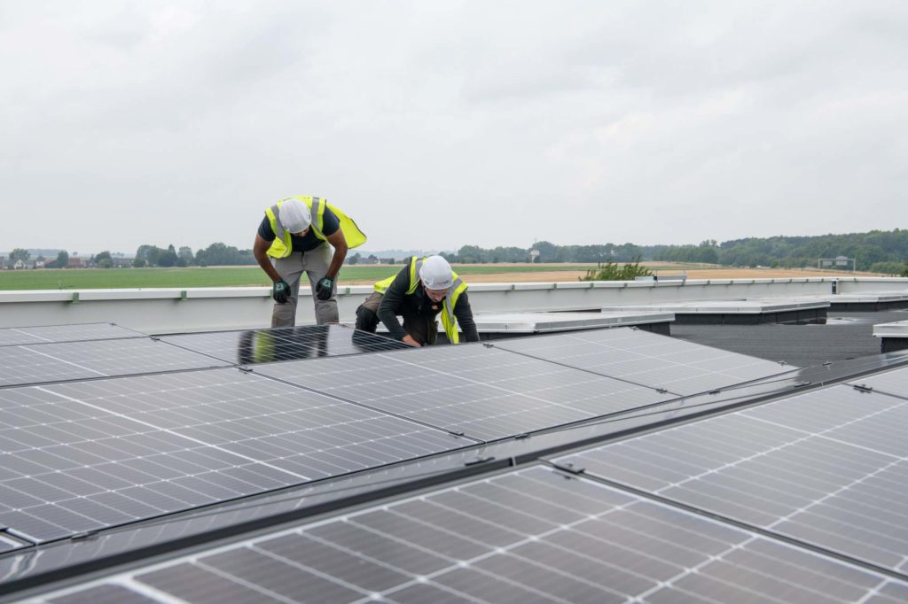 panneaux-photovoltaiques-a-lens-2 Installation de panneaux photovoltaïques à Lens : guide complet