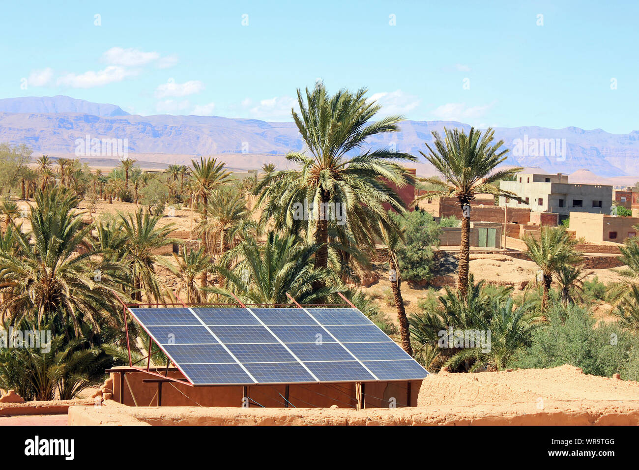 panneaux-photovoltaiques-maroc-1 Installation de panneaux photovoltaïques au Maroc : guide pratique et conseils