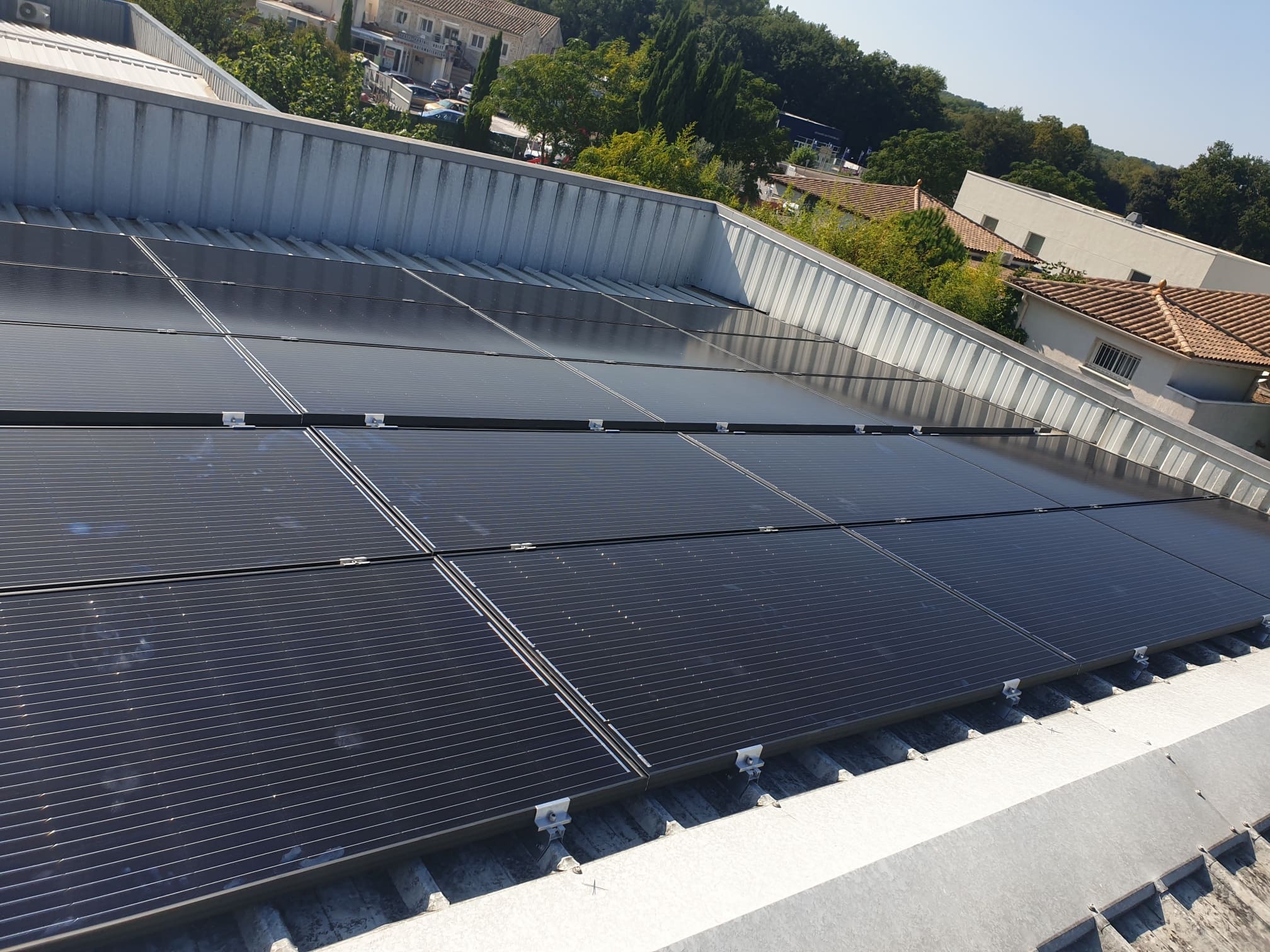 découvrez nos solutions de panneaux photovoltaïques à montpellier. profitez d'une énergie renouvelable et économique pour votre maison ou votre entreprise. contactez-nous pour un devis personnalisé !