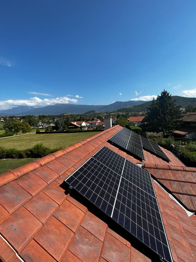 découvrez les solutions durables pour votre énergie avec nos panneaux solaires à grenoble. profitez de l'énergie solaire pour réduire vos factures et contribuer à la protection de l'environnement. contactez-nous pour un devis personnalisé et des conseils adaptés à vos besoins !