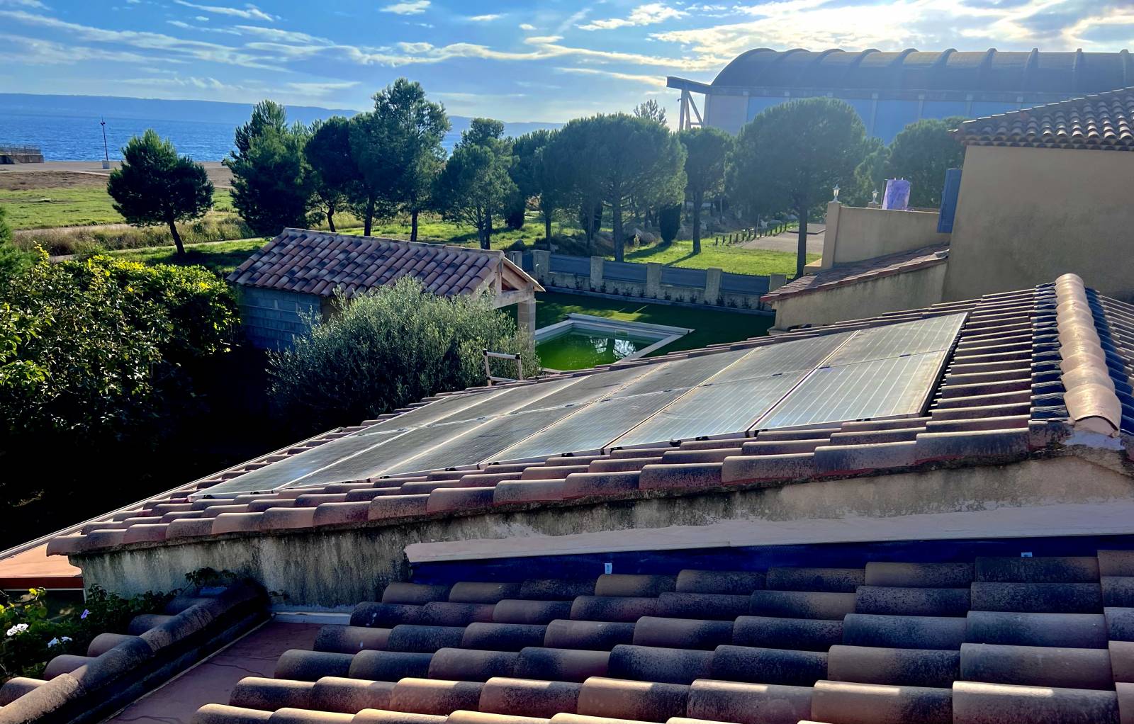 guide-photovoltaique-bouches-du-rhone Installation photovoltaïque dans les Bouches-du-Rhône : guide complet pour particuliers