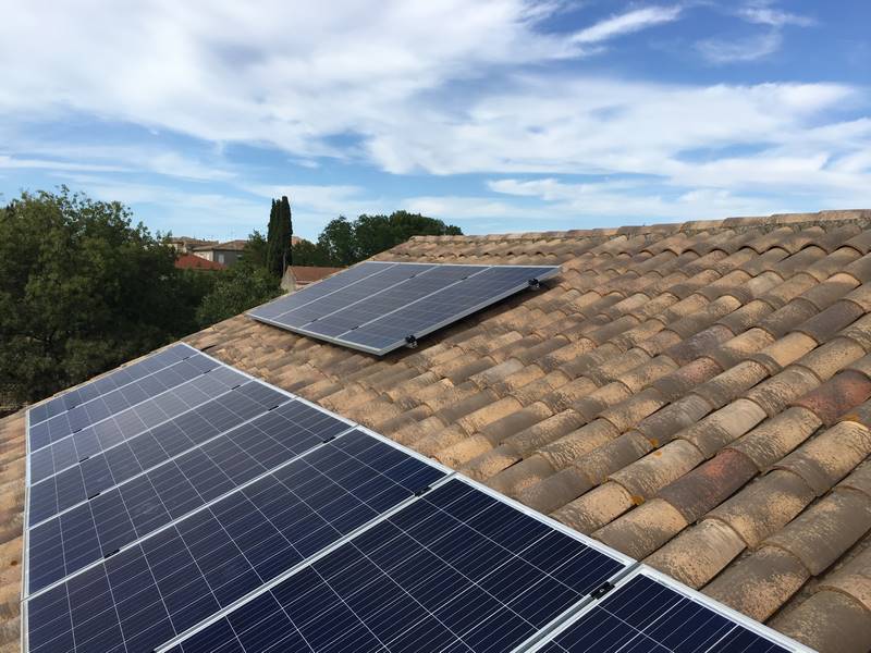 découvrez nos solutions d'installation photovoltaïque à villefranche. profitez de l'énergie solaire pour réduire vos factures et contribuer à un avenir durable. contactez-nous pour un devis personnalisé !
