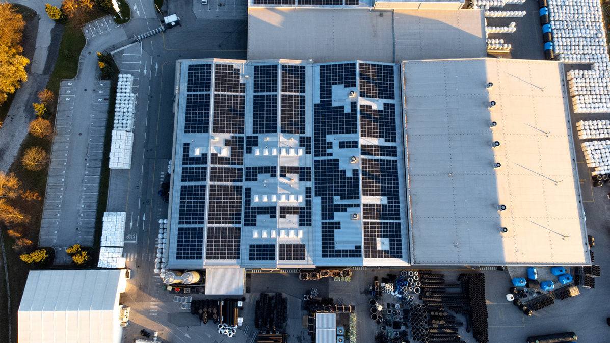 panneaux-photovoltaiques-100-kw-1 Installation de panneaux photovoltaïques : comprendre les puissances inférieures à 100 kW