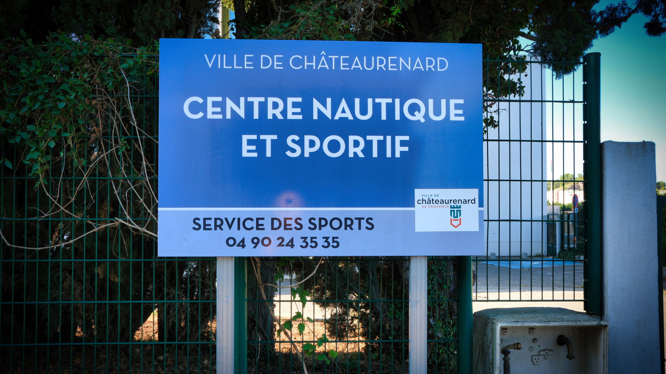 photovoltaique-chateaurenard-2 Installation photovoltaïque pour la station d'épuration de Châteaurenard : un pas vers la durabilité