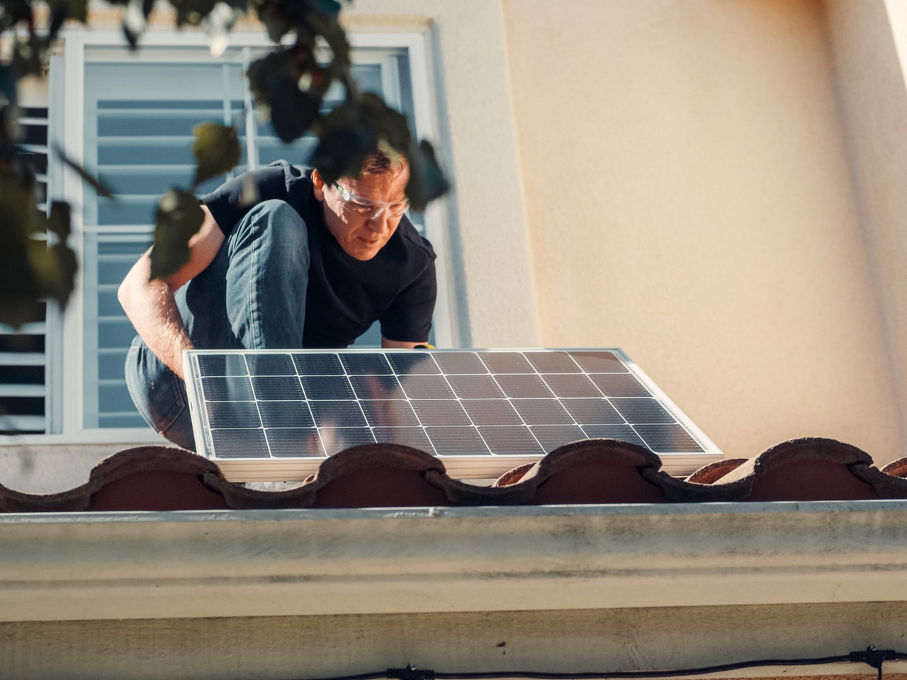 découvrez les avantages du photovoltaïque intégré, une solution innovante pour produire de l'énergie renouvelable tout en préservant l'esthétique de votre bâtiment. optez pour une installation solaire discrète et performante qui contribuer à la transition énergétique.
