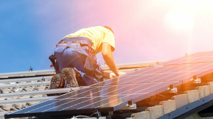 apres-installation-photovoltaique Que se passe-t-il après la mise en service d'une installation photovoltaïque ?