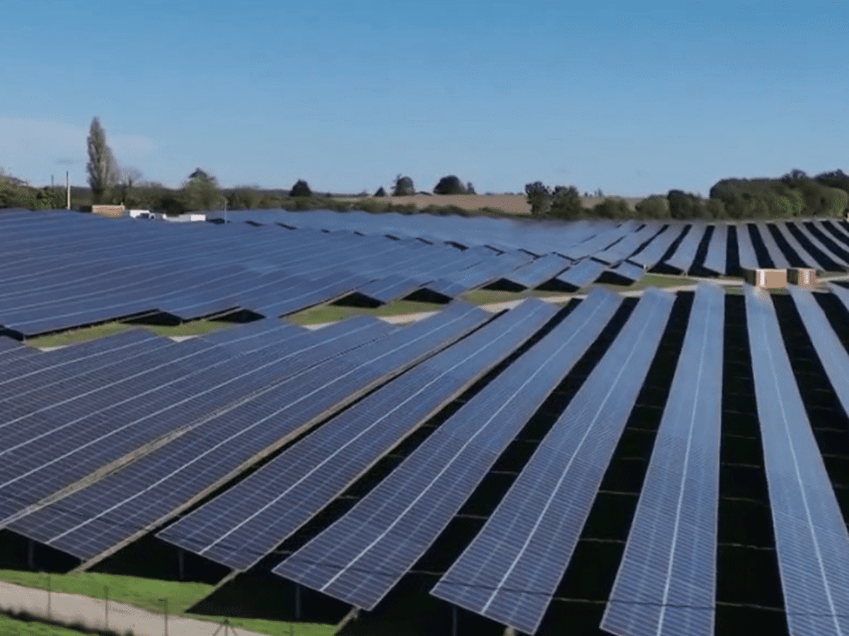 energie-solaire-photovoltaique-par-habitant-1 La capacité d'énergie solaire photovoltaïque installée par habitant dans le monde