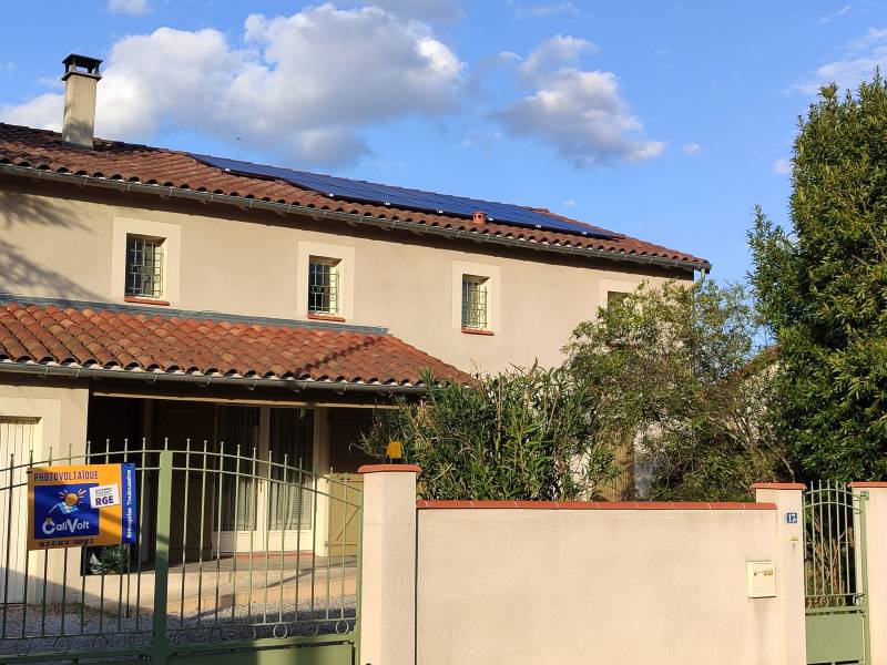 panneau-photovoltaique-toiture-abf-1 Installer un panneau photovoltaïque sur toiture en zone ABF : guide pratique