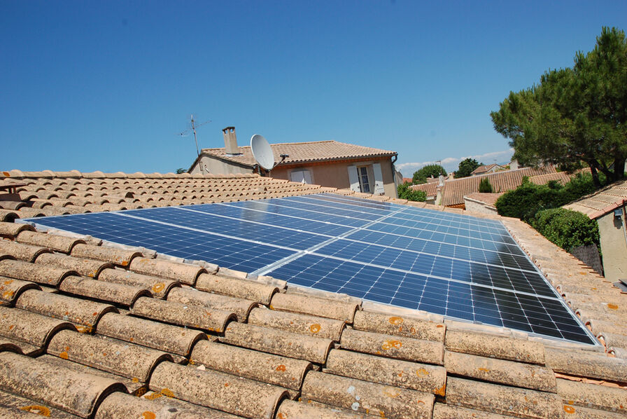découvrez les avantages des panneaux photovoltaïques pour toiture abf : une solution écologique et économique pour produire votre propre électricité. optimisez votre confort tout en préservant l'environnement grâce à une installation adaptée aux bâtiments et sites classés.