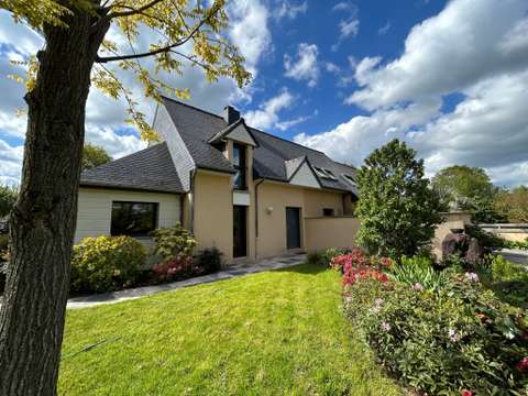 panneaux-photovoltaiques-a-bruz-1 Le taux d'installation des panneaux photovoltaïques à Bruz : état des lieux et perspectives