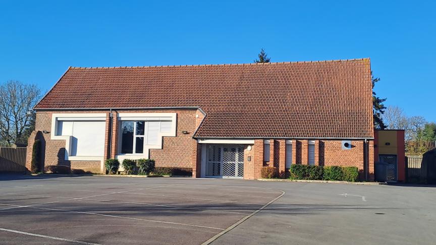 découvrez comment les panneaux photovoltaïques peuvent transformer votre salle des fêtes en un espace éco-responsable et économique. optez pour une solution durable qui réduit vos coûts énergétiques tout en contribuant à la protection de l'environnement.