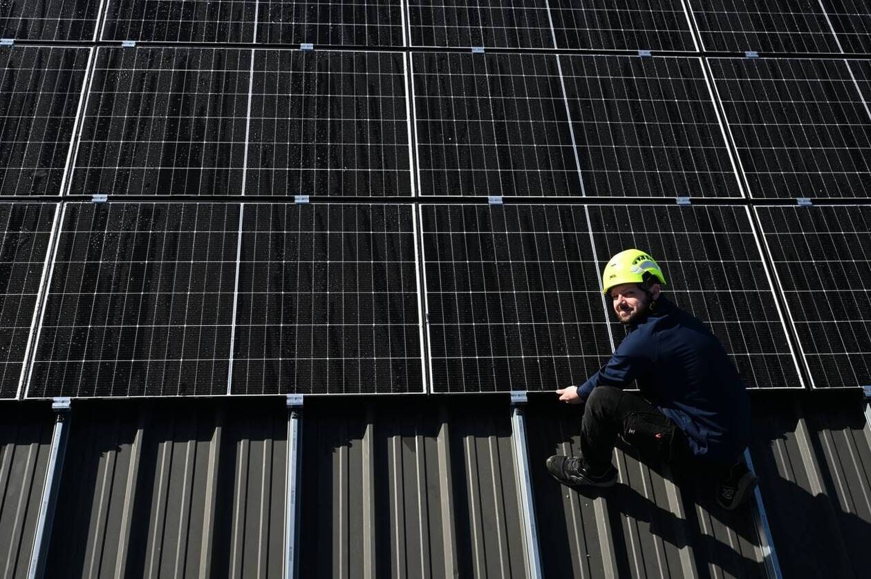 découvrez tout ce qu'il faut savoir sur les primes pour l'installation de panneaux photovoltaïques. profitez des aides financières disponibles pour réduire vos coûts et favoriser l'énergie renouvelable.