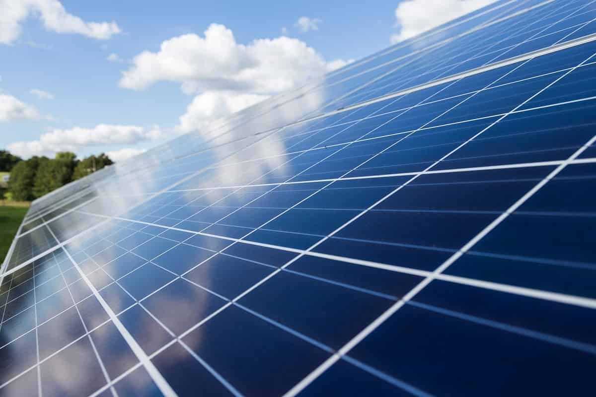 découvrez les prix des panneaux photovoltaïques et comment ils peuvent transformer votre consommation d'énergie. profitez d'économies sur vos factures et d'avantages écologiques en investissant dans l'énergie solaire. informez-vous sur les différentes options et subventions disponibles.