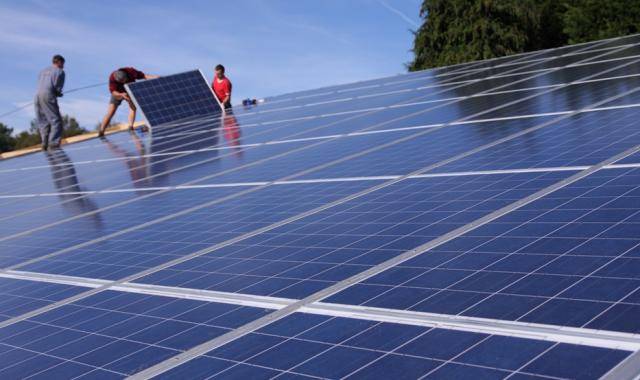 découvrez notre service de recensement photovoltaïque qui vous permet d'évaluer le potentiel solaire de votre région. obtenez des données précises sur l'ensoleillement, les installations existantes et les opportunités de développement durable grâce à notre expertise en énergie renouvelable.
