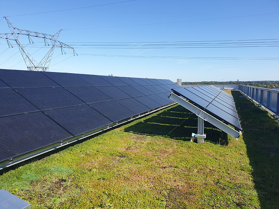 découvrez les avantages des toits photovoltaïques pour une énergie renouvelable et durable. transformez votre maison en une source d'énergie propre tout en réduisant vos factures d'électricité grâce à des panneaux solaires performants.