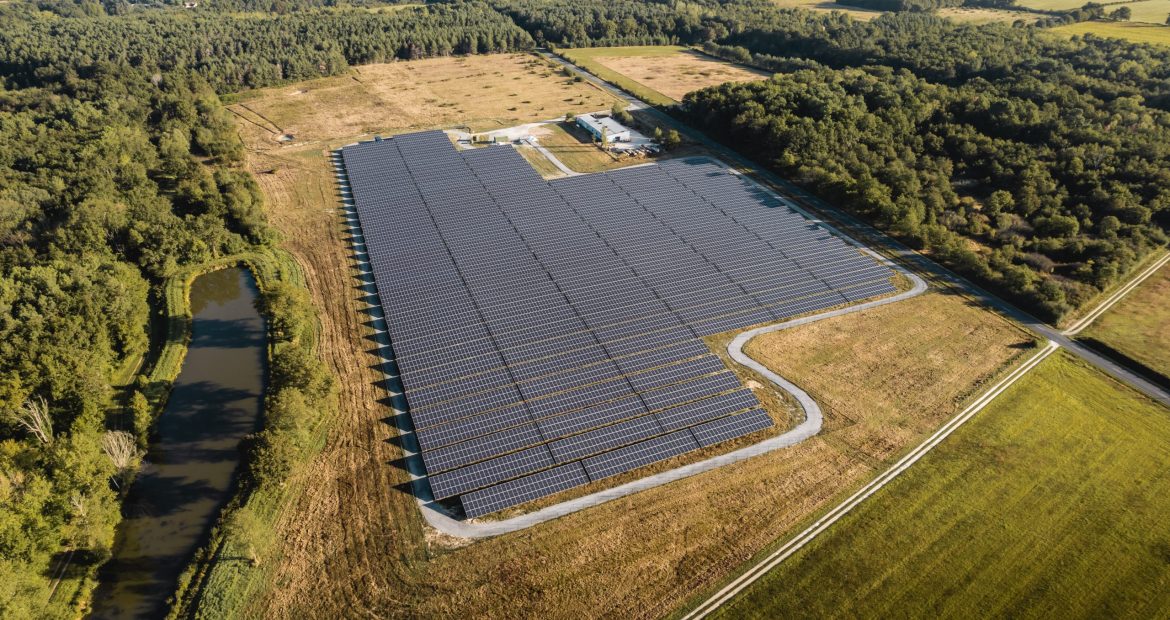 inauguration-centrale-photovoltaique-durable Inauguration d'une centrale photovoltaïque innovante : vers une énergie solaire durable