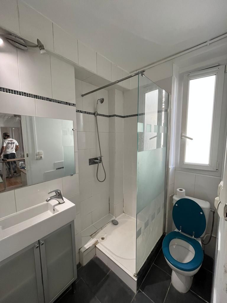 découvrez nos conseils pratiques et solutions efficaces pour réussir la rénovation de votre salle de bain à paris, alliant design et fonctionnalité.